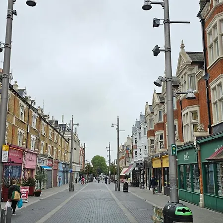 1-Bed Flat With Fast Wi-Fi In Prime Location 15Mins From Central Londres Extérieur photo