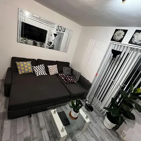 1-Bed Flat With Fast Wi-Fi In Prime Location 15Mins From Central Londres Extérieur photo