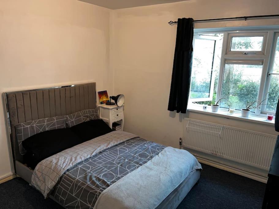 1-bed Flat With Fast Wi-fi In Prime Location 15mins From Appartement Londres